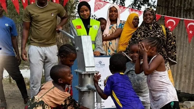 Afrika Su Kuyusu 1 Hisse